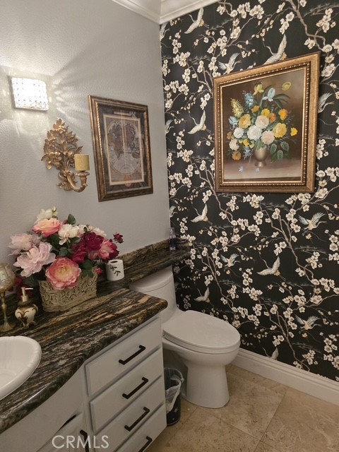 11 Chandon, Newport Coast CA: https://media.crmls.org/medias/cddc878a-1acd-4103-bee0-bb3c008b5674.jpg