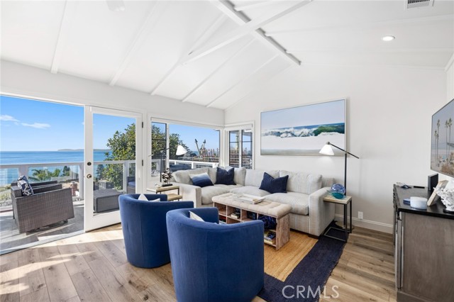 2915 Rounsevel, Laguna Beach CA: https://media.crmls.org/medias/cddce148-55b5-4437-a86d-e47282c9d537.jpg
