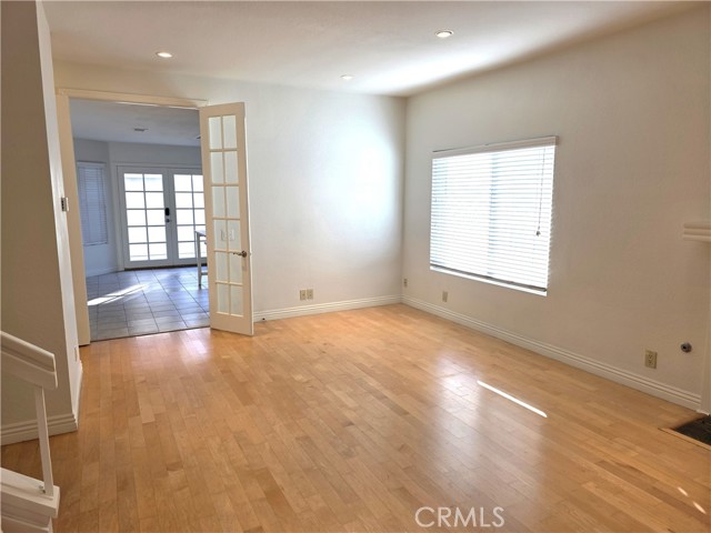 Detail Gallery Image 4 of 29 For 388 Fallingstar, Irvine,  CA 92614 - 3 Beds | 2/1 Baths