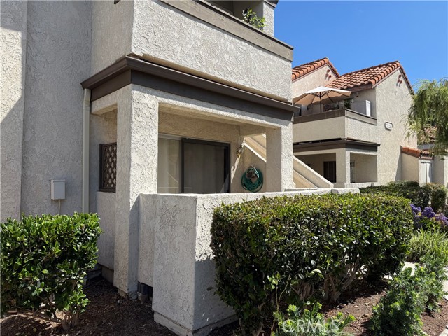 26205 La Real, Mission Viejo CA: https://media.crmls.org/medias/cdddab30-3fb2-4f0f-aacc-d96aacd27699.jpg
