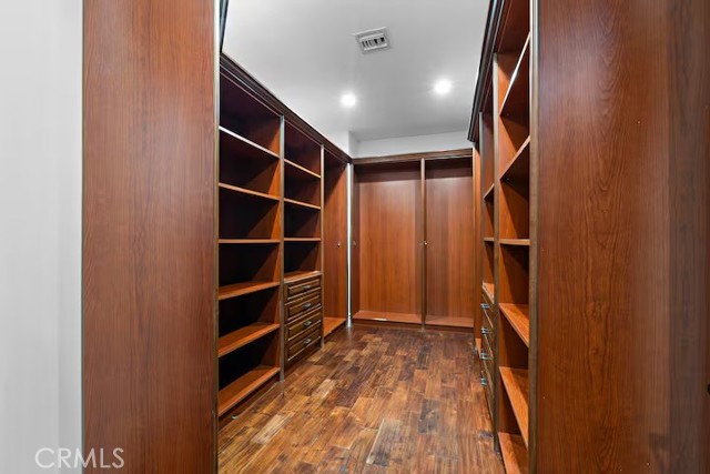16806 Addison Street photo 19