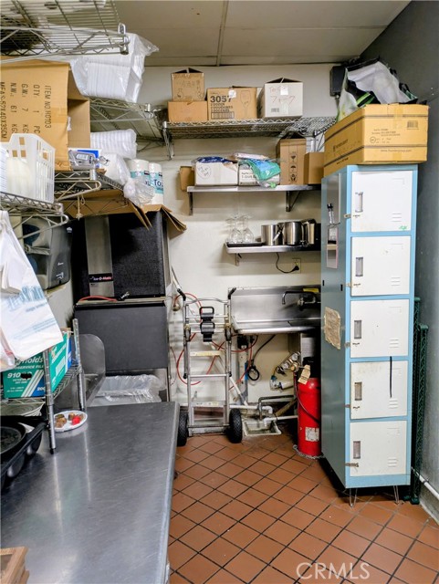  Commercial for Sale in Encino, California