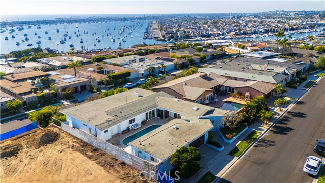 Detail Gallery Image 27 of 30 For 1921 Sabrina, Corona Del Mar,  CA 92625 - 5 Beds | 4/1 Baths