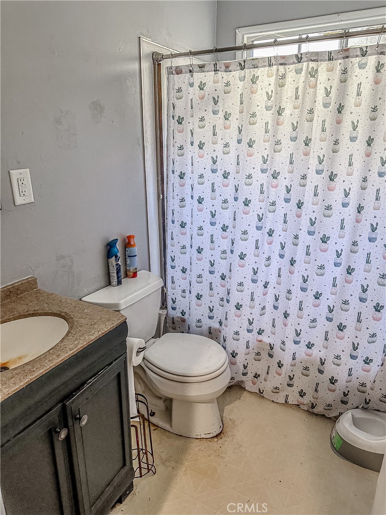 https://media.crmls.org/medias/cde09f85-61b0-4ee6-bece-c8aa96b99259.jpg?preset=X-Large