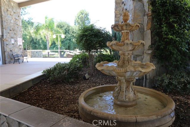 Detail Gallery Image 50 of 71 For 19208 Avenue of the Oaks #J,  Newhall,  CA 91321 - 2 Beds | 1/1 Baths