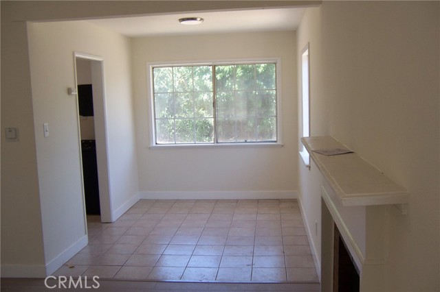 1256 W Alexander Avenue, San Bernardino CA: https://media.crmls.org/medias/cde243ea-ceef-4ad8-add9-ee3f4080b833.jpg