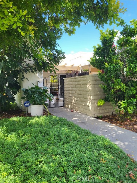 MLS# OC23182886