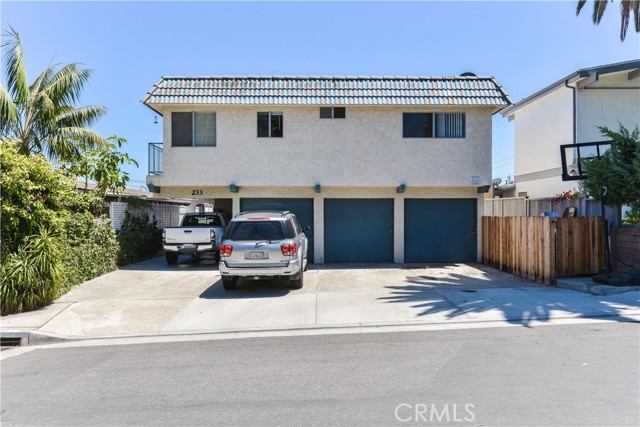 MLS# OC22211001