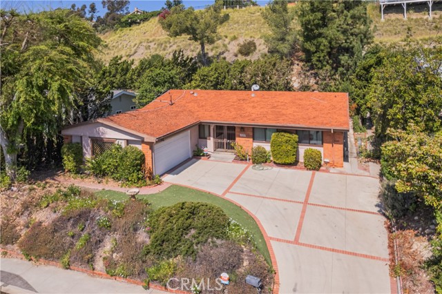 3139 Kirkham Drive, Glendale CA: https://media.crmls.org/medias/cde34afa-61ab-4b05-86b9-e396b5e68d92.jpg