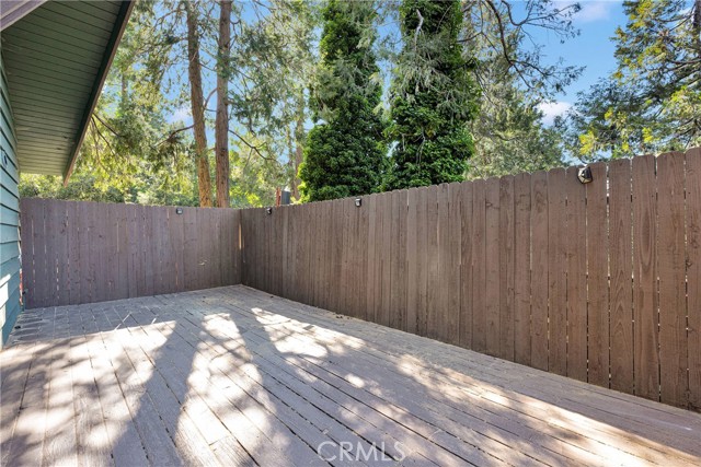 23550 Lake Drive, Crestline CA: https://media.crmls.org/medias/cde36018-8777-4a7c-b0ef-993a40ca7c99.jpg
