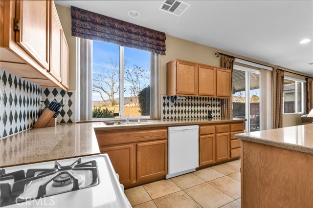 Detail Gallery Image 24 of 68 For 1259 Pardee, San Jacinto,  CA 92582 - 3 Beds | 2/1 Baths