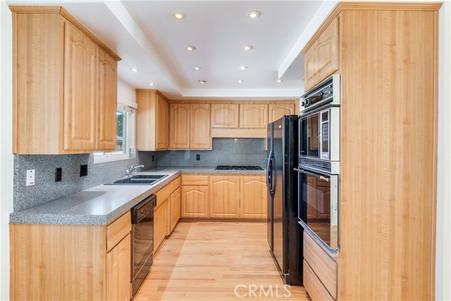 Detail Gallery Image 4 of 40 For 1517 Pamela Crest, Redlands,  CA 92373 - 4 Beds | 3 Baths
