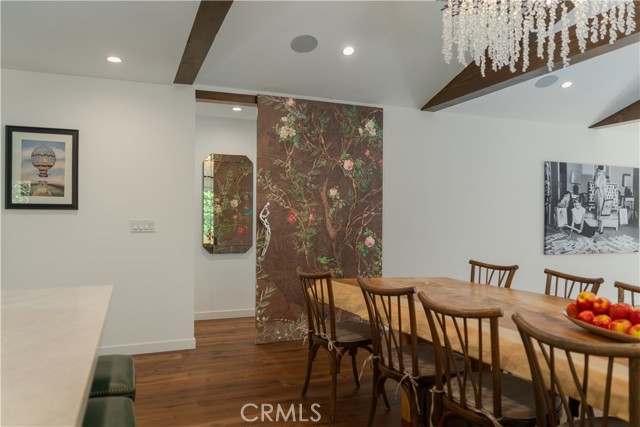 133 N La Jolla Avenue, Los Angeles CA: https://media.crmls.org/medias/cde4cd63-60b4-4391-b853-d4255c252133.jpg