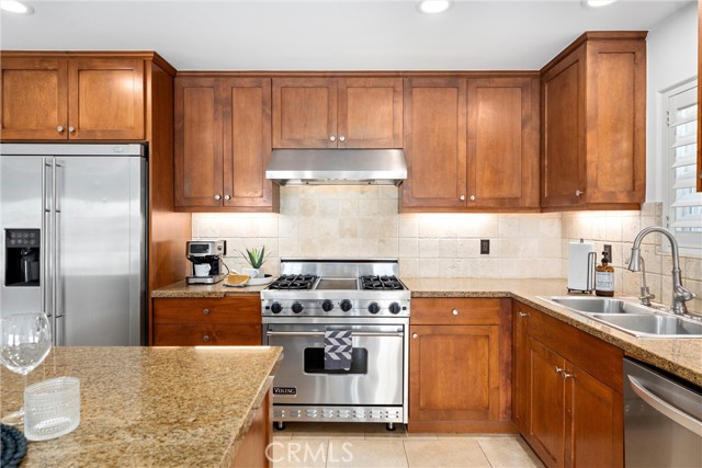 Detail Gallery Image 13 of 36 For 126 47th Street #1,  Newport Beach,  CA 92663 - 3 Beds | 2/1 Baths