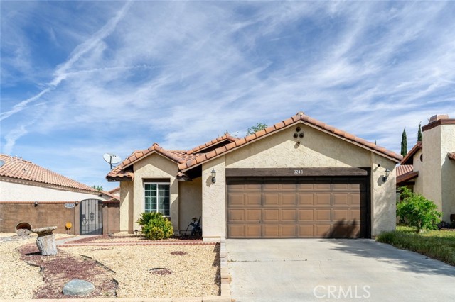 Detail Gallery Image 2 of 32 For 3243 E Avenue S3, Palmdale,  CA 93550 - 3 Beds | 2 Baths