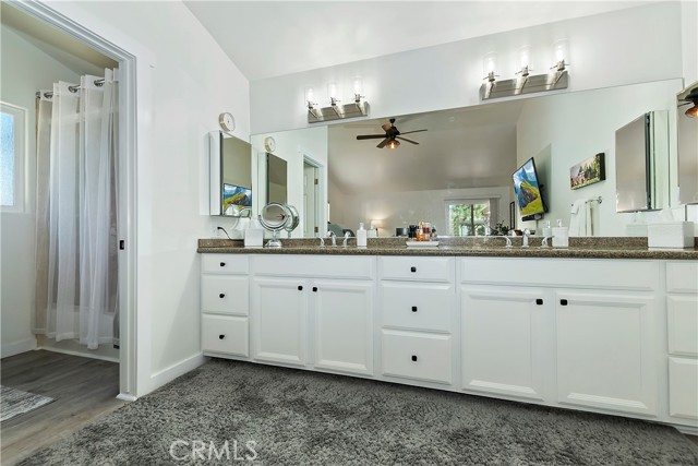 Detail Gallery Image 24 of 38 For 42057 Sky View Ridge, Big Bear Lake,  CA 92315 - 3 Beds | 2 Baths