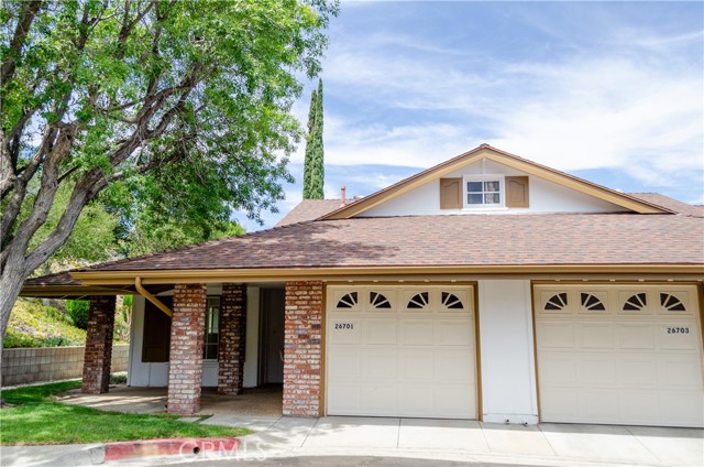 Detail Gallery Image 1 of 44 For 26701 Oak Branch Cir, Newhall,  CA 91321 - 2 Beds | 2 Baths
