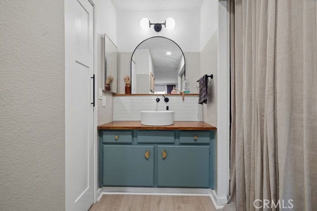 Detail Gallery Image 14 of 41 For 10139 Arleta Ave #2, Arleta,  CA 91331 - 3 Beds | 3 Baths