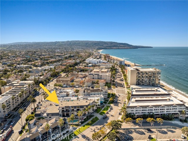 420 Esplanade, Redondo Beach, California 90277, 2 Bedrooms Bedrooms, ,2 BathroomsBathrooms,Residential,Sold,Esplanade,SB24050702