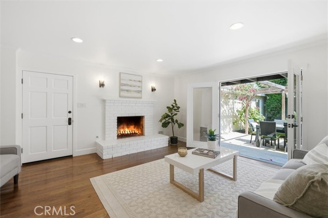 Detail Gallery Image 16 of 49 For 1808 Manzanita Lane, Manhattan Beach,  CA 90266 - 5 Beds | 3 Baths