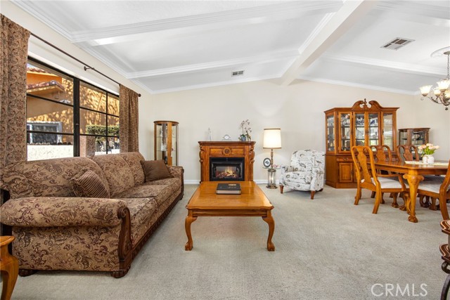 Detail Gallery Image 7 of 61 For 30176 Windward, Canyon Lake,  CA 92587 - 4 Beds | 2 Baths