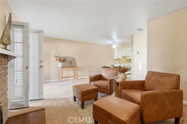 Detail Gallery Image 8 of 27 For 1142 N Gem St, Tulare,  CA 93274 - 2 Beds | 1 Baths