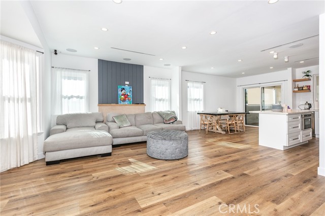 Detail Gallery Image 3 of 15 For 5629 Natick, Sherman Oaks,  CA 91411 - 3 Beds | 2 Baths