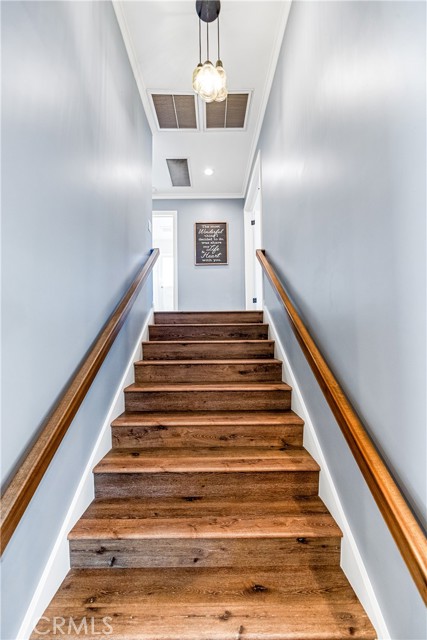5732 Anthony Ave, Garden Grove CA: https://media.crmls.org/medias/cde950be-67f3-47e1-9bf7-6ca23c847157.jpg