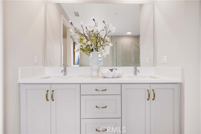 Detail Gallery Image 43 of 53 For 123 Oceano, Irvine,  CA 92602 - 3 Beds | 2/1 Baths