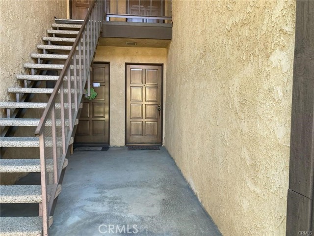 1304 Mountain Avenue, Duarte CA: https://media.crmls.org/medias/cde9846c-cca9-4227-87d5-f5b8ffd0e692.jpg