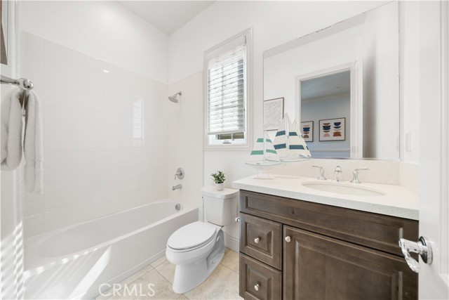 Detail Gallery Image 41 of 67 For 57 Kite, Irvine,  CA 92618 - 5 Beds | 5/1 Baths