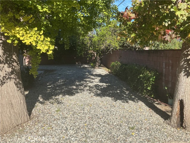 Detail Gallery Image 15 of 15 For 17734 Baltar St, Reseda,  CA 91335 - 6 Beds | 2 Baths