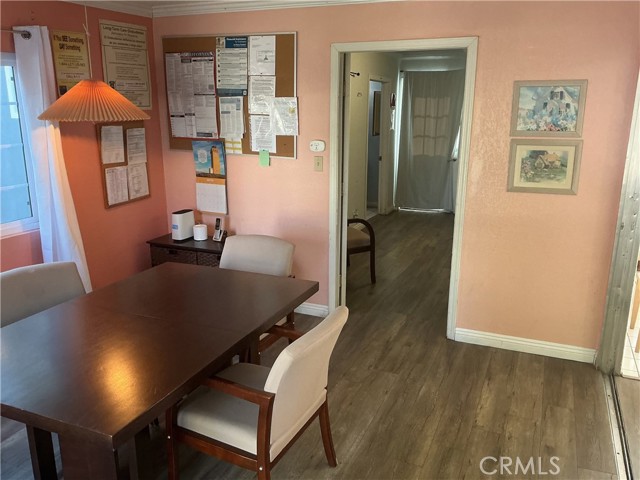 Detail Gallery Image 16 of 17 For 17740 Baltar St, Reseda,  CA 91335 - 7 Beds | 3 Baths