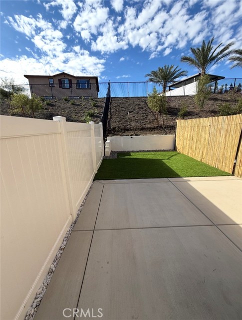 Detail Gallery Image 2 of 14 For 26221 Painted Daisy, Menifee,  CA 92584 - 1 Beds | 4/1 Baths