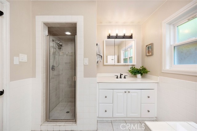 125 Siena Drive, Long Beach CA: https://media.crmls.org/medias/cdebe225-0748-4b15-a589-02b187fddf47.jpg