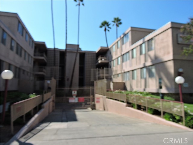 6979 Palm Court #208, Riverside, CA 92506