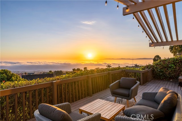 28087 Ella Road, Rancho Palos Verdes, California 90275, 4 Bedrooms Bedrooms, ,Residential,Sold,Ella,SB22139515