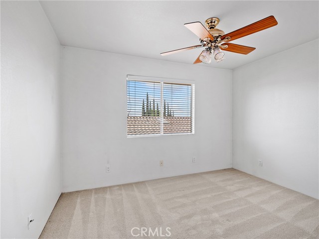 12665 Spring Valley, Victorville CA: https://media.crmls.org/medias/cdecfcb2-0e35-4ea2-aeab-782ccaafb7e9.jpg