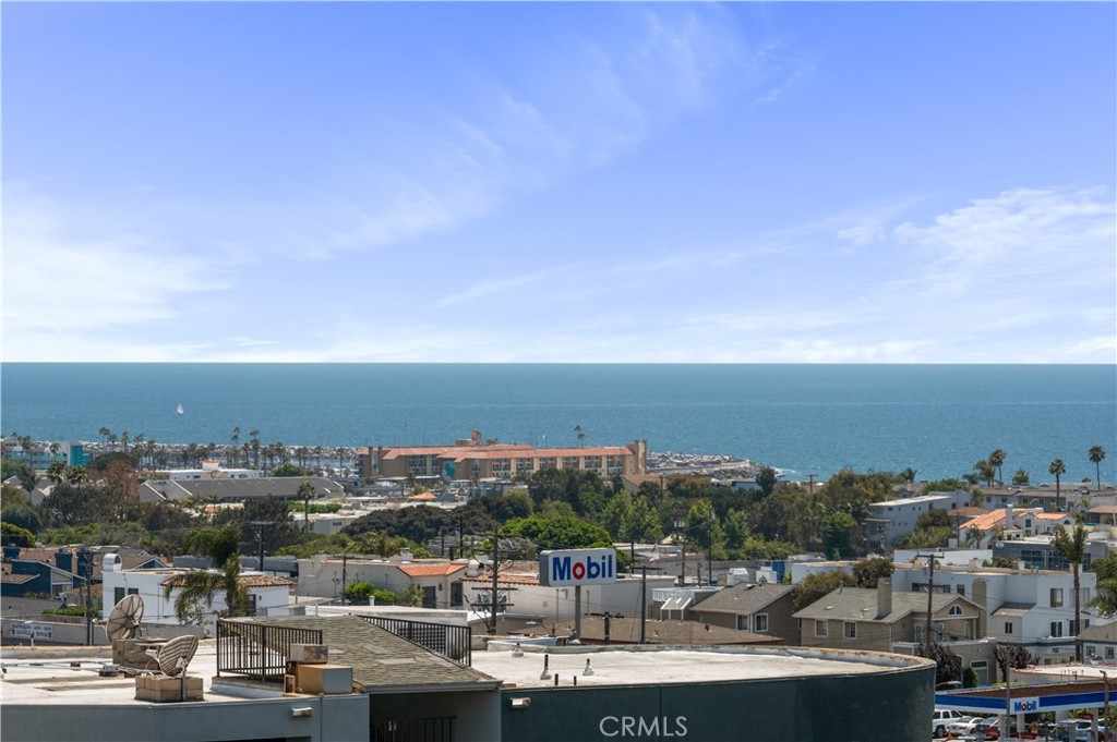 https://media.crmls.org/medias/cded06ed-d2e1-4525-9565-797152bfea74.jpg?preset=X-Large