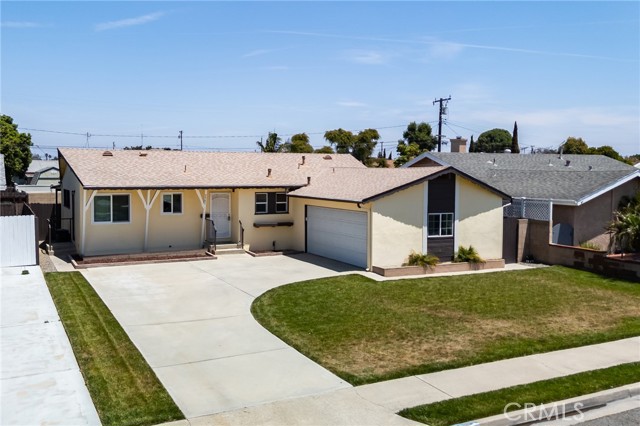 Detail Gallery Image 1 of 39 For 5561 Edita Ave, Westminster,  CA 92683 - 3 Beds | 2 Baths