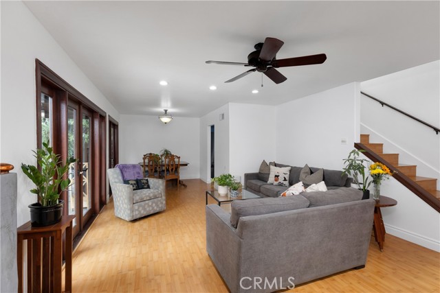 Detail Gallery Image 6 of 36 For 1956 Flamingo Dr, Costa Mesa,  CA 92626 - 4 Beds | 3 Baths