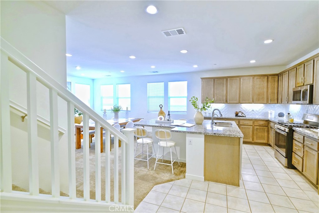 MLS #WS25176152 img 4