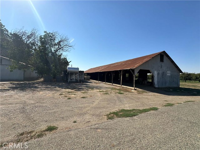 24365 Oklahoma Avenue, Red Bluff CA: https://media.crmls.org/medias/cdee5fd4-ec6a-47ff-b3bb-0b06d9c296d1.jpg