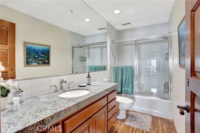 Detail Gallery Image 11 of 38 For 72 Camino De Flores #10,  Avalon,  CA 90704 - 2 Beds | 2 Baths