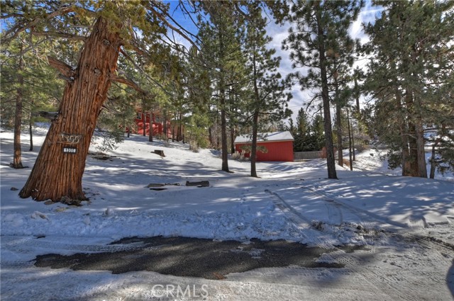 Detail Gallery Image 5 of 48 For 1300 Malabar Way, Big Bear City,  CA 92314 - 7 Beds | 6/1 Baths