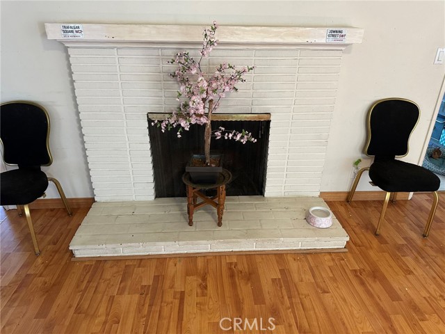 Detail Gallery Image 5 of 24 For 22901 Leonora Dr, Woodland Hills,  CA 91367 - 3 Beds | 1/1 Baths