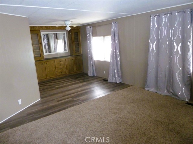 Detail Gallery Image 6 of 25 For 1895 W Devonshire Ave #15,  Hemet,  CA 92545 - 2 Beds | 2 Baths