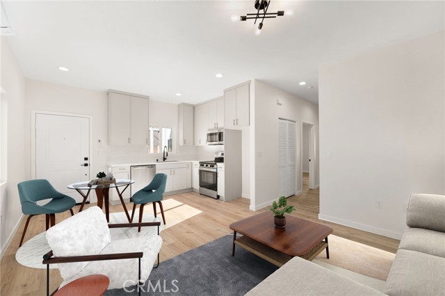 Detail Gallery Image 38 of 54 For 2155 Euclid Ave, Long Beach,  CA 90815 - – Beds | – Baths