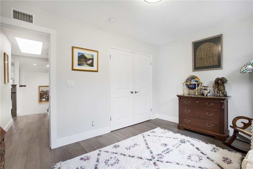 MLS #OC25163421 img 39