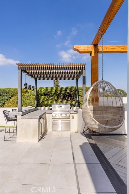 13714 Valley Vista, Sherman Oaks CA: https://media.crmls.org/medias/cdf210d2-210f-4c43-94a8-c2757947e022.jpg